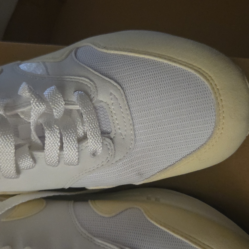 Nike And White and Pale Yellow Womens Air MAX 1